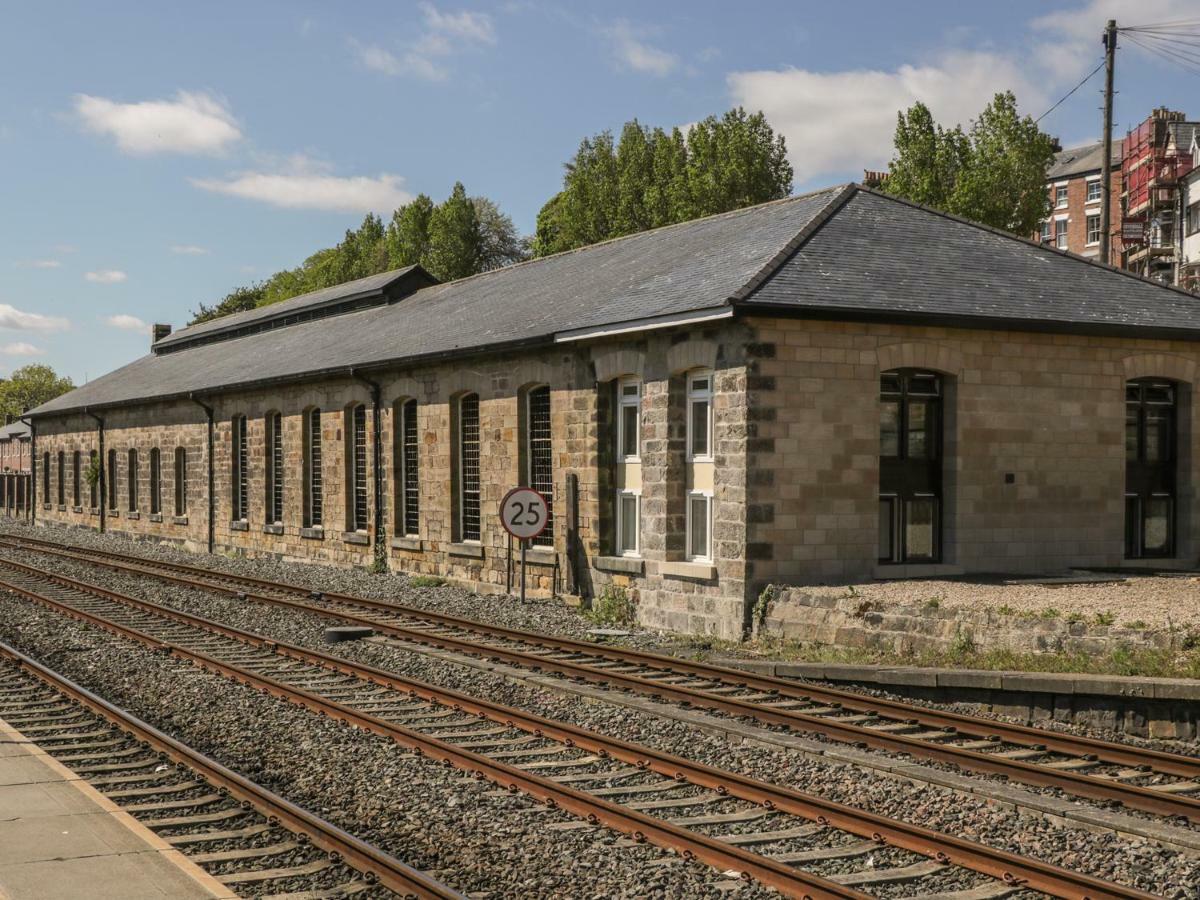 Repton Engine Shed Villa Whitby Exterior photo